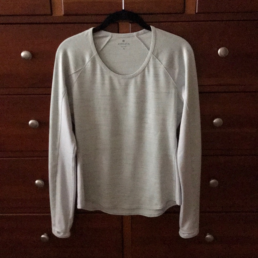 Athleta Long-Sleeved Light Gray Top - Small